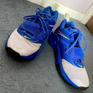 They are either 9.5 or 10